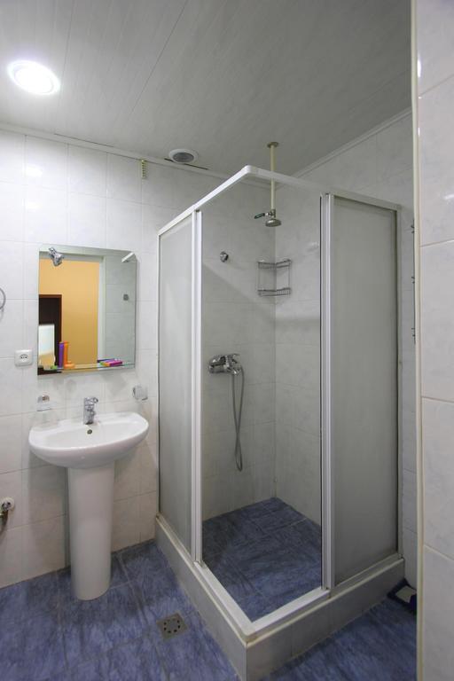 Studio With Balcony On Sayat Nova Avenue Γιερεβάν Εξωτερικό φωτογραφία